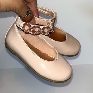 Blush pink flats size 5